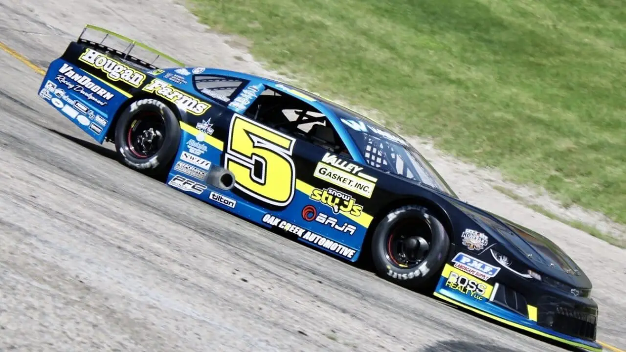hero image for Johnson Looking For One More Spot at Slinger Nationals